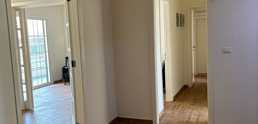 For Sale: Apartment in Tallet El Khayat