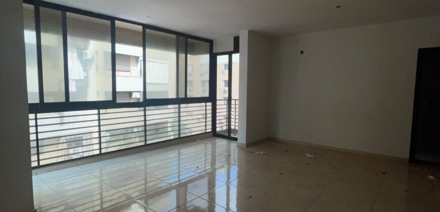 For Sale: Apartment in Burj Abi Haidar