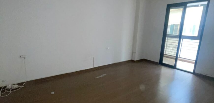 For Sale: Apartment in Burj Abi Haidar