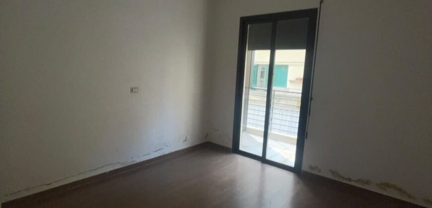 For Sale: Apartment in Burj Abi Haidar