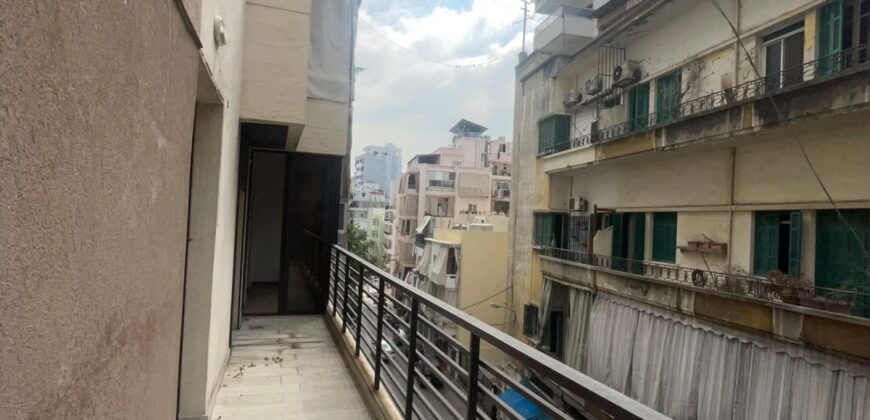 For Sale: Apartment in Burj Abi Haidar