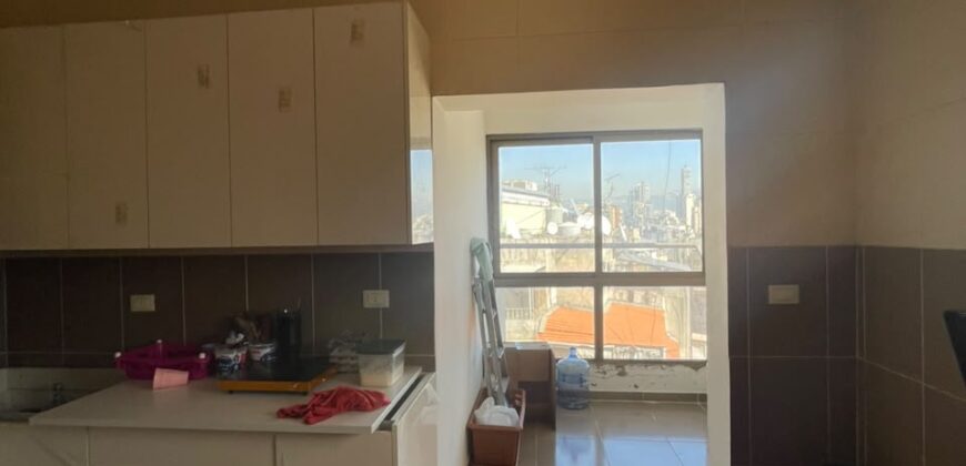 For Sale: Apartment in Zokak El Blat