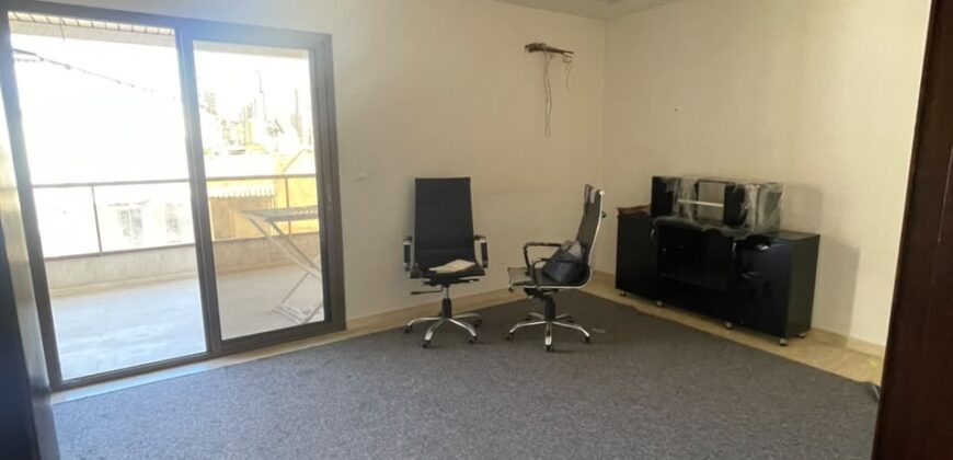 For Sale: Apartment in Zokak El Blat