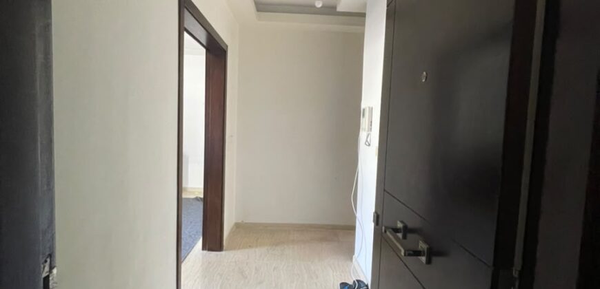 For Sale: Apartment in Zokak El Blat