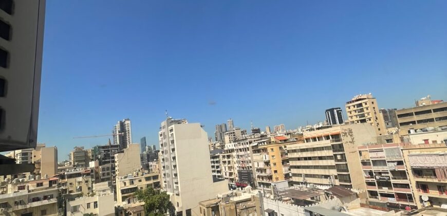 For Sale: Apartment in Furn El Chebbak