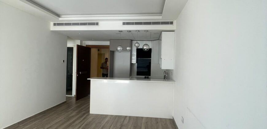 For Sale: Apartment in Achrafieh