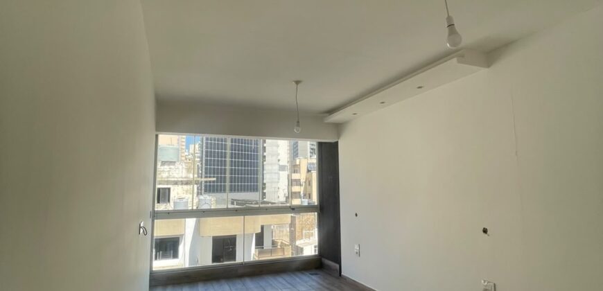 For Sale: Apartment in Achrafieh