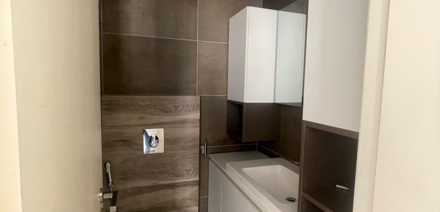 For Sale: Apartment in Achrafieh