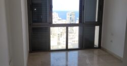 For Rent: Apartment in Hamra