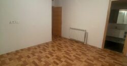 For Sale: Apartment in Rmeil