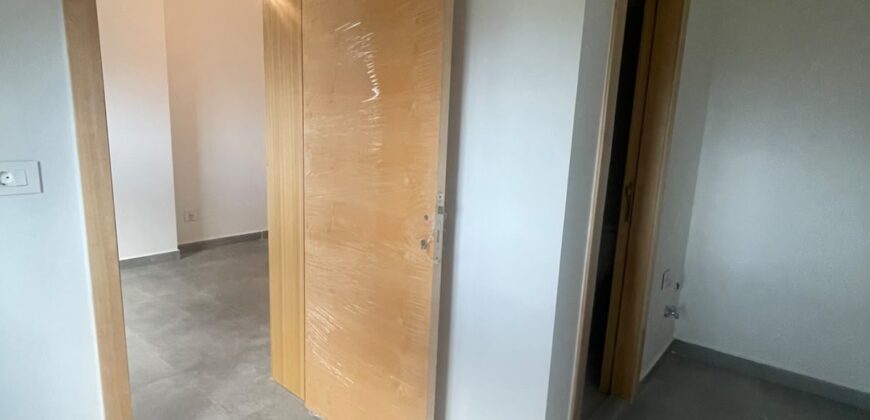 For Sale: Apartment in Rmeil