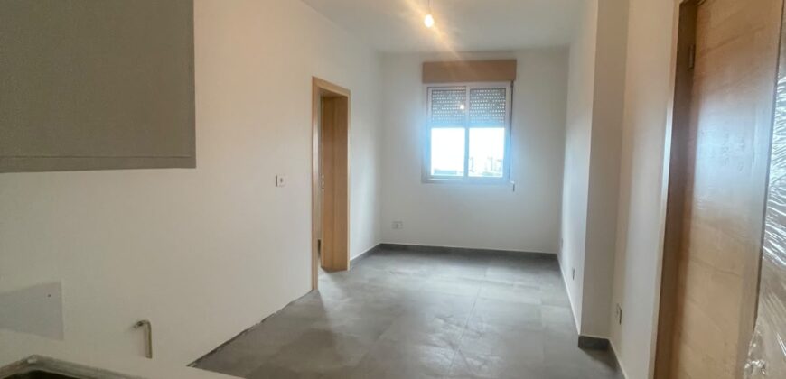 For Sale: Apartment in Rmeil