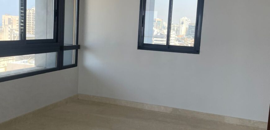 For Sale: Apartment in Karakas