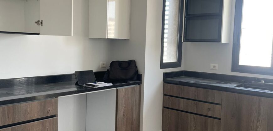 For Sale: Apartment in Karakas