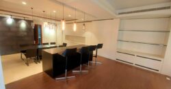 For Sale: Apartment in Achrafieh