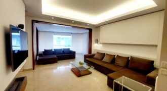 For Sale: Apartment in Achrafieh