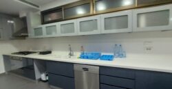 For Sale: Apartment in Achrafieh