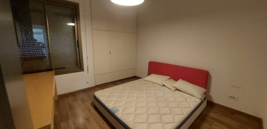 For Sale: Apartment in Achrafieh