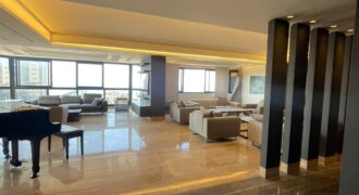 For Sale: Apartment in Ain El Tineh