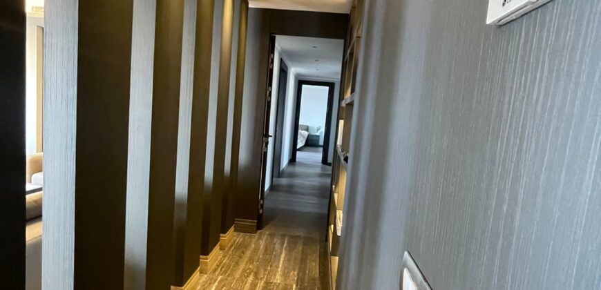 For Sale: Apartment in Ain El Tineh