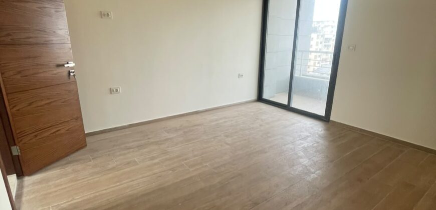 For Sale: Apartment in Verdun
