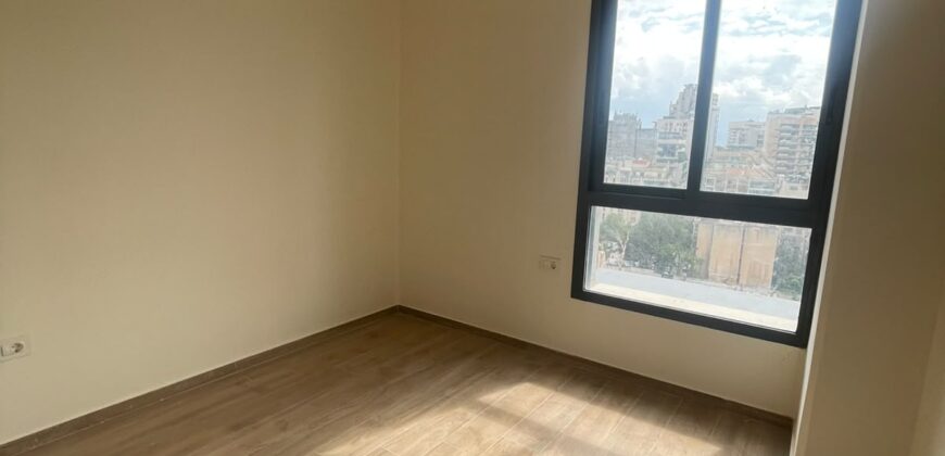For Sale: Apartment in Verdun