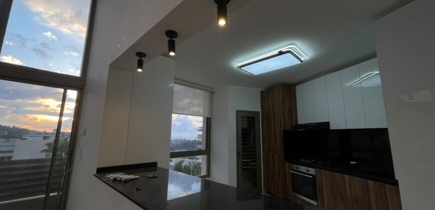 For Sale: Apartment in Louaizeh
