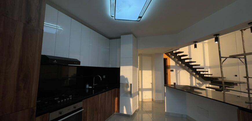 For Sale: Apartment in Louaizeh