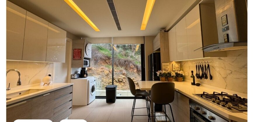 For Sale: Apartment in Monteverde