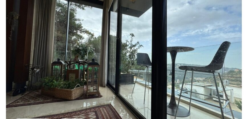 For Sale: Apartment in Monteverde