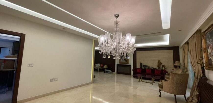 For Sale: Apartment in Hazmieh