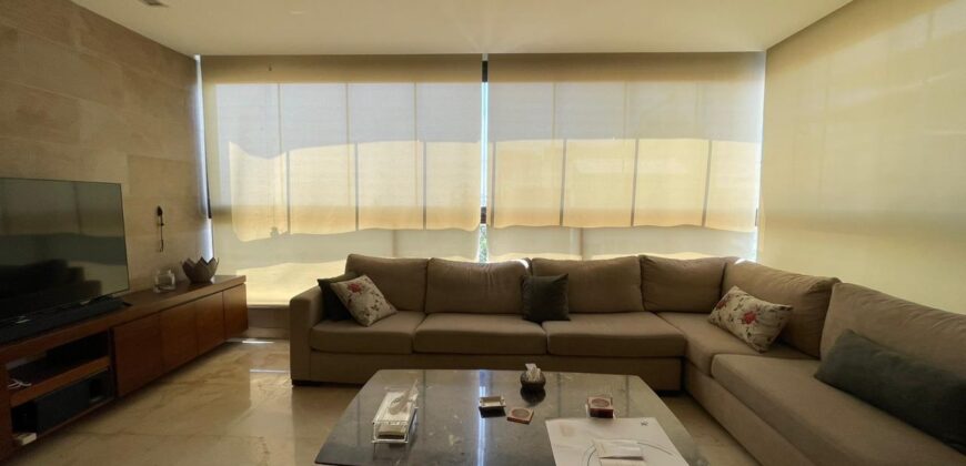 For Sale: Apartment in Hazmieh