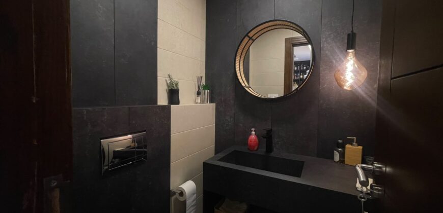 For Sale: Apartment in Jamhour- Baabda