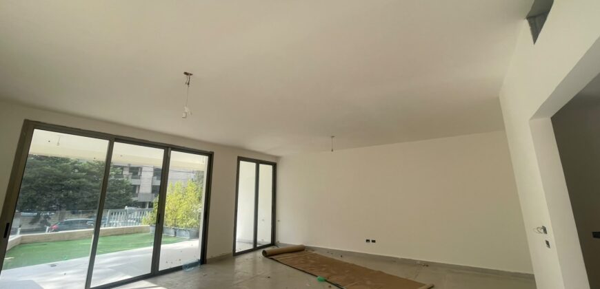 For Sale: Apartment in Rihaniyeh- Baabda