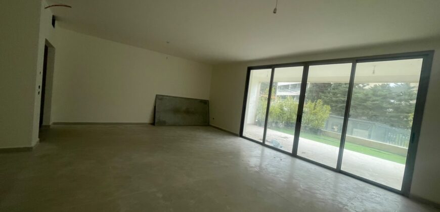 For Sale: Apartment in Rihaniyeh