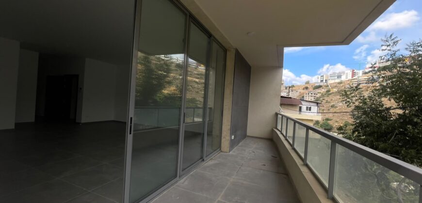 For Sale: Apartment in New Mar Takla, Hazmieh