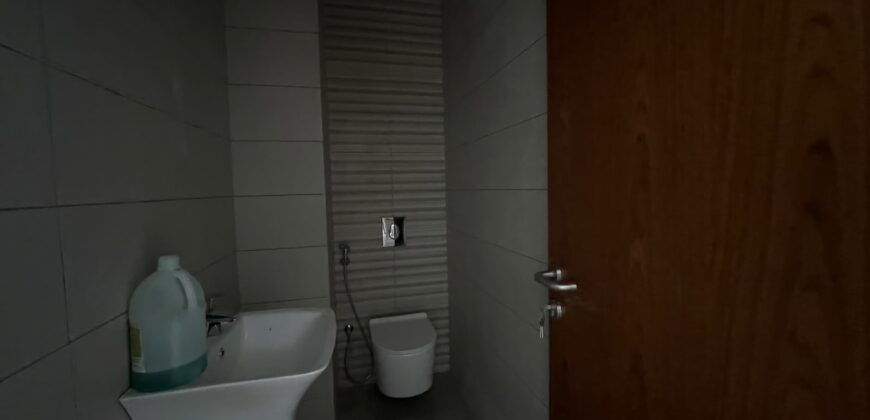 For Sale: Apartment in New Mar Takla, Hazmieh