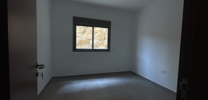 For Sale: Apartment in New Mar Takla, Hazmieh