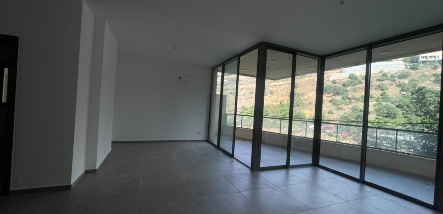 For Sale: Apartment in New Mar Takla, Hazmieh