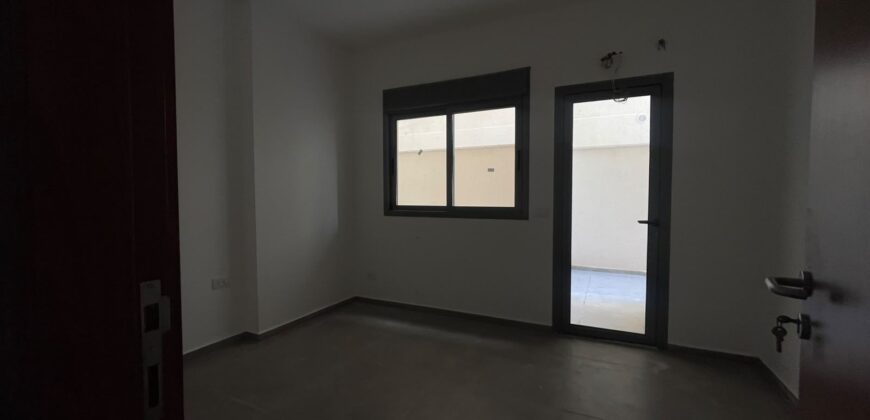 For Sale: Apartment in New Mar Takla, Hazmieh