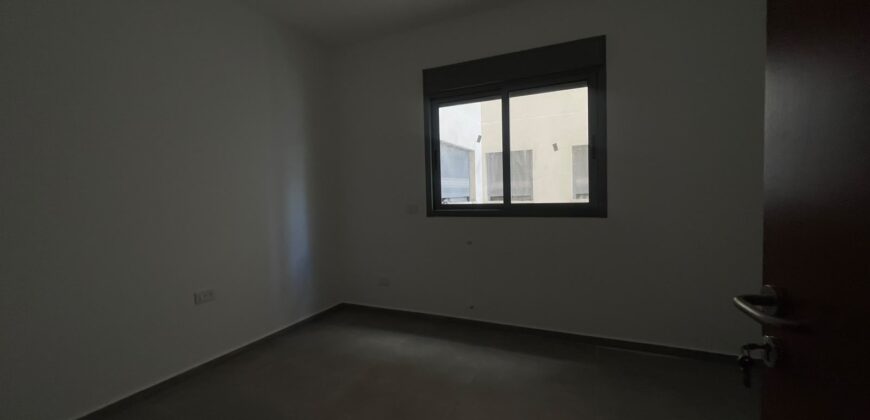 For Sale: Apartment in New Mar Takla, Hazmieh