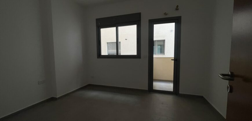 For Sale: Apartment in New Mar Takla, Hazmieh
