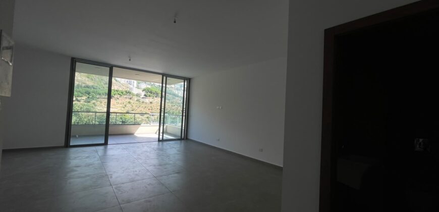 For Sale: Apartment in New Mar Takla, Hazmieh