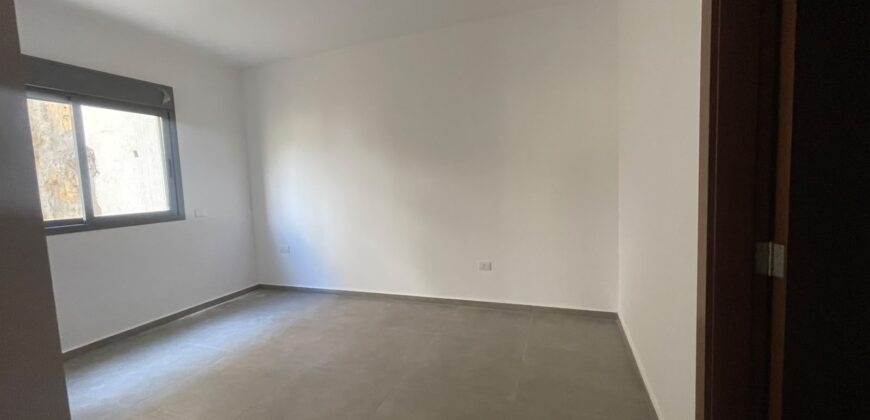 For Sale: Apartment in New Mar Takla, Hazmieh