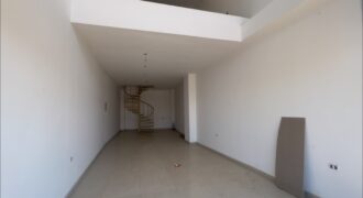 For Rent: Shops in Hazmieh