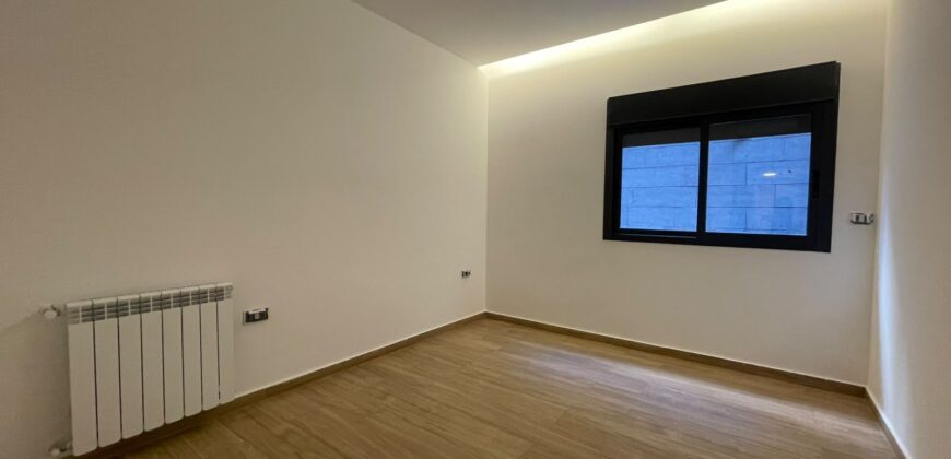 For Sale: Apartment in Hazmieh
