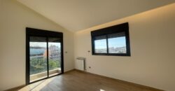 For Sale: Apartment in Hazmieh
