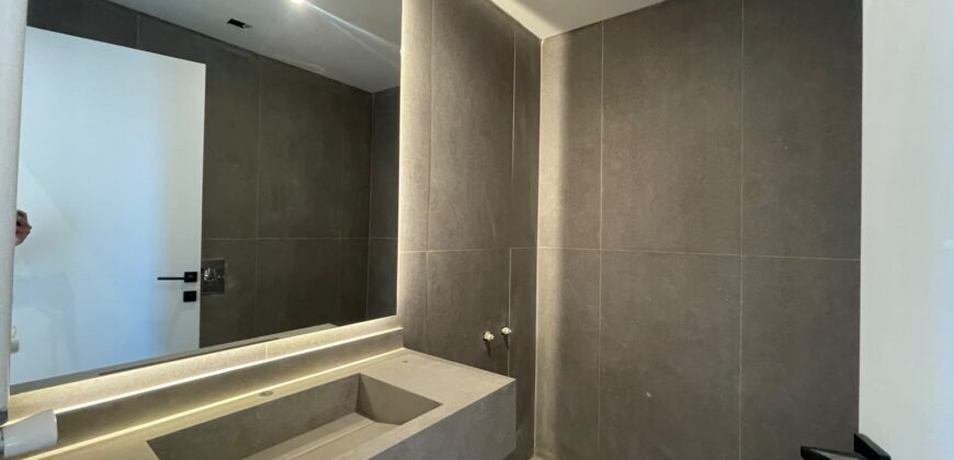 For Sale: Apartment in Hazmieh