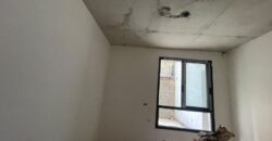 For Sale: Apartment in Hazmieh