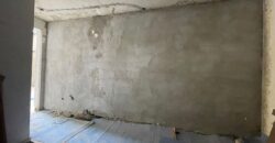 For Sale: Apartment in Hazmieh